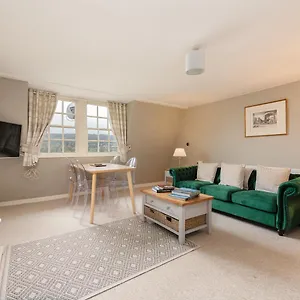 Apartment Lovely Georgian Loft In The Very Centre Of, Bath